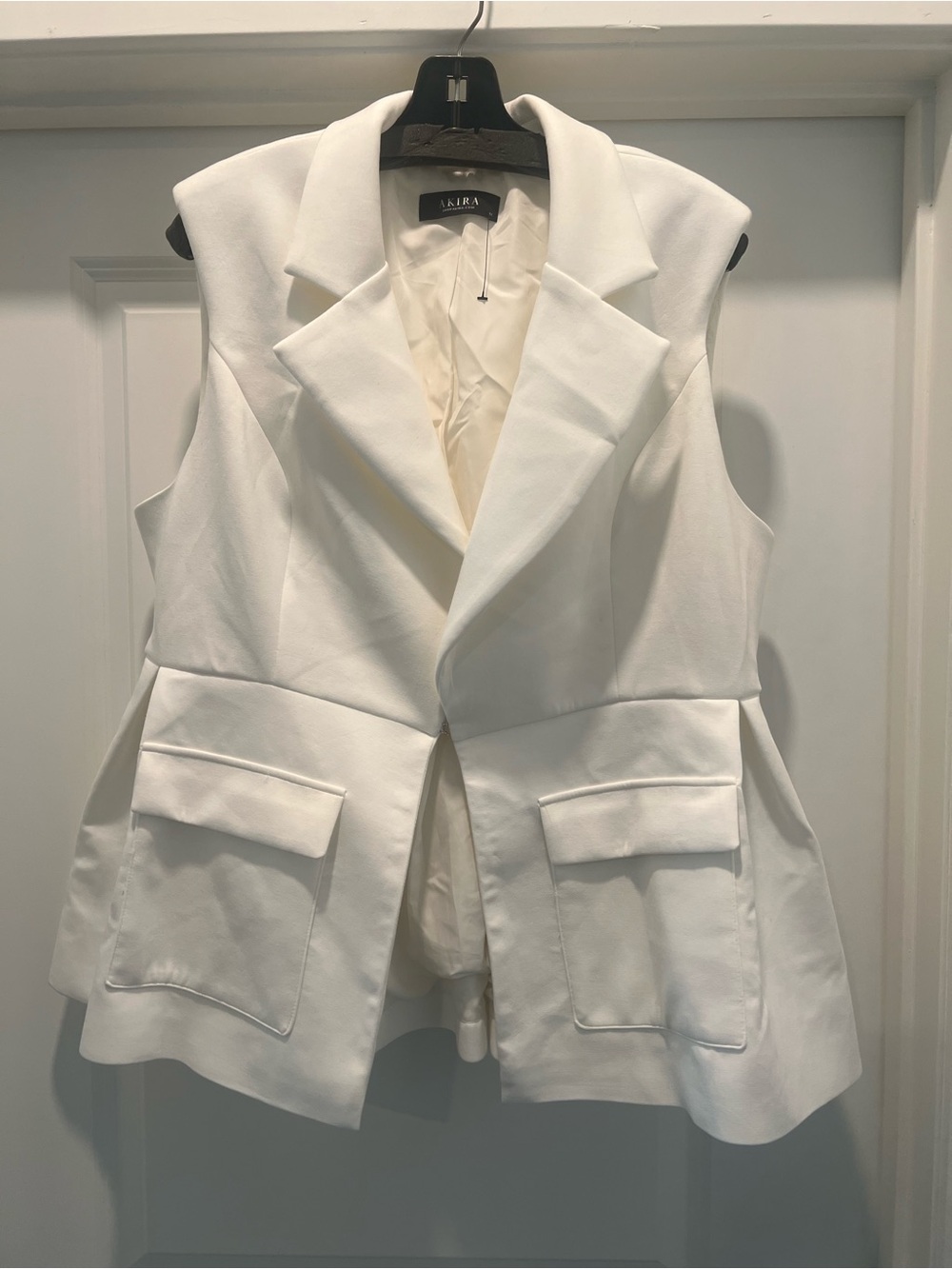NEW AKIRA Off White Sleeveless Blazer Vest